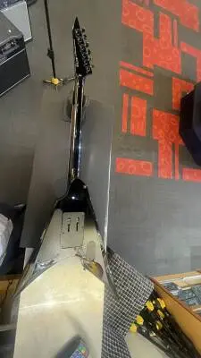 ESP Guitars - LARROW401BLK 2